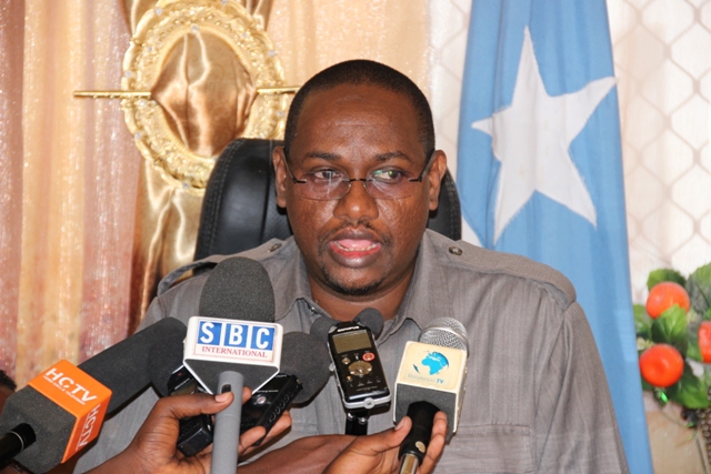 Wasiirka cusub ee wasaaradda amniga Puntland oo xilka la wareegay (Daawo)