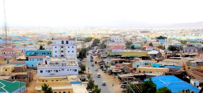 Guddoomiye kuxigeenka degmada Gaalkacyo oo ku dhaawacmay qarax (dhegayso)