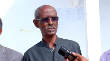Guddoomiye dhedo:” Siciid Maxamed Ragge anigu igu gafay waa inuu raali galin bixiyaa