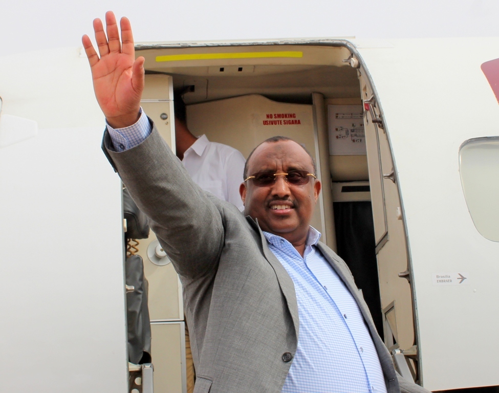 Madaxweynihii hore ee puntland oo Kulan Saagootin ah Laqaatay Gollihii sii Wasiirada ay isla soo Sheqeeyeen((dhegayso)