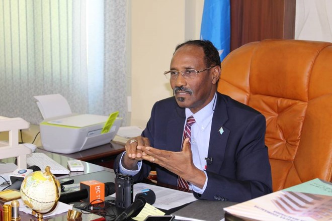 Wasiir Beyle oo sheegay in dib loogu noqonayo mashruuca horumarinta Dowladaha hoose ee Dowlad Goboleedyada & G Banaadir (Daawo)