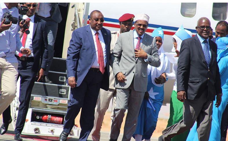 Maxay tahay sababta xukuumadda Farmaajo usoo faragalinayso doorashooyinka Puntland?