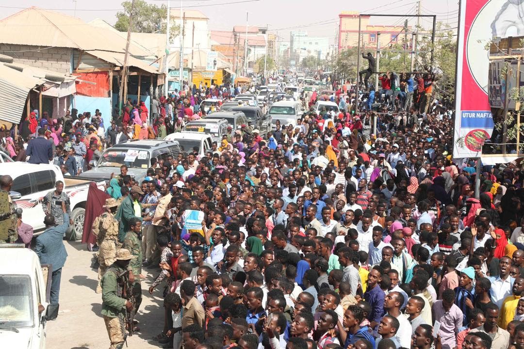 Madaxweynaha JFS oo ka qayb-galaya xafladda caleemasaarka Madaxweynaha Puntland (Sawiro)