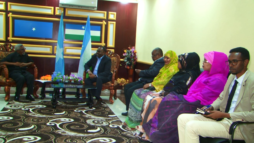 Guddoomiyaha Aqalka Sare oo lakulmay madaxweynaha Puntland Siciid C/laahi Deni  (Sawiro)