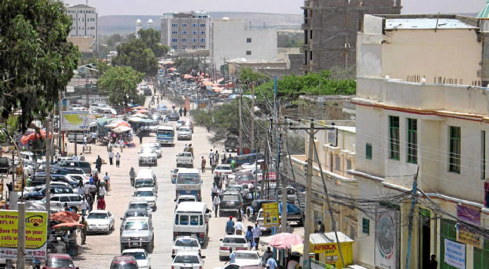 Hargaysa : Agaasimaha guud ee caafimaadka Somaliland oo dil ka badbaaday (daawo)