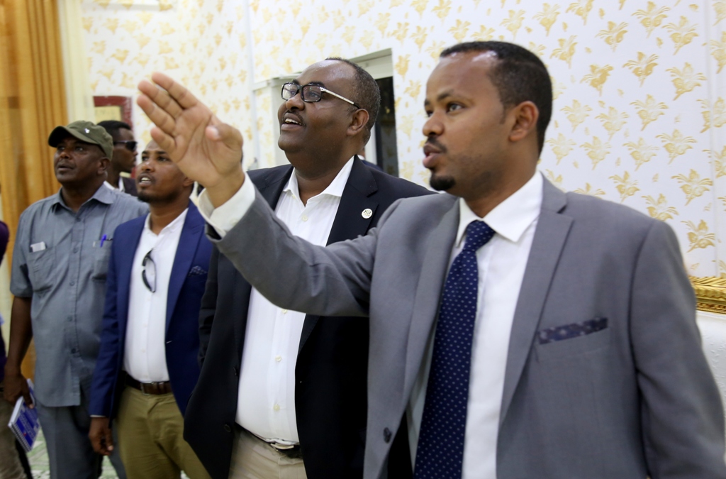 Madaxweynaha Puntland oo Kormeeray Xarunta Degmada Boosaaso iyo Xarunta Gobolka. (Daawo)