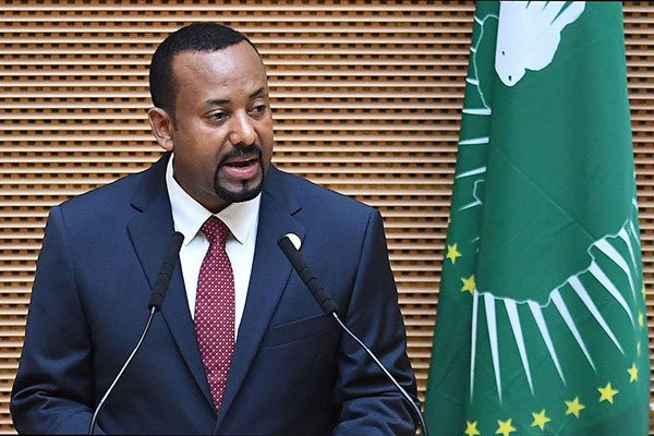 Abiy Ahmed oo lagu eedeeyay hurinayo xasillooni darada ka jirta Somalia iyo Suudaanta Koofureed