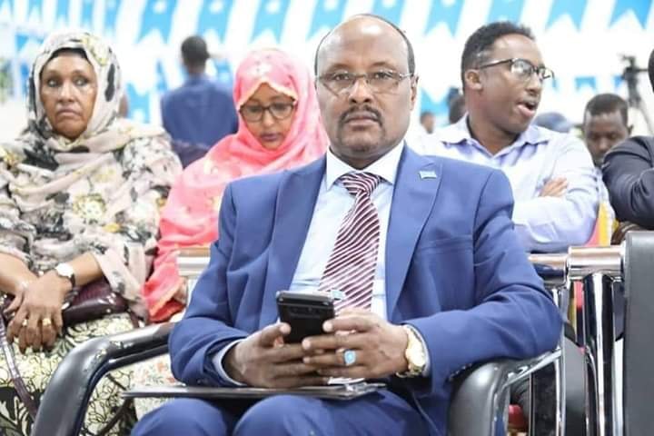 Wacaal Darey ah : Baarlamaanka Galmudug oo guddoomiye u doortay Dr. Maxamed Nuur Gacal