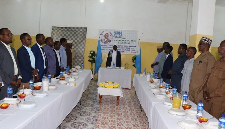 Guddiga Farsamada Galmudug  oo  fariin udiray Odayaasha dhaqanka