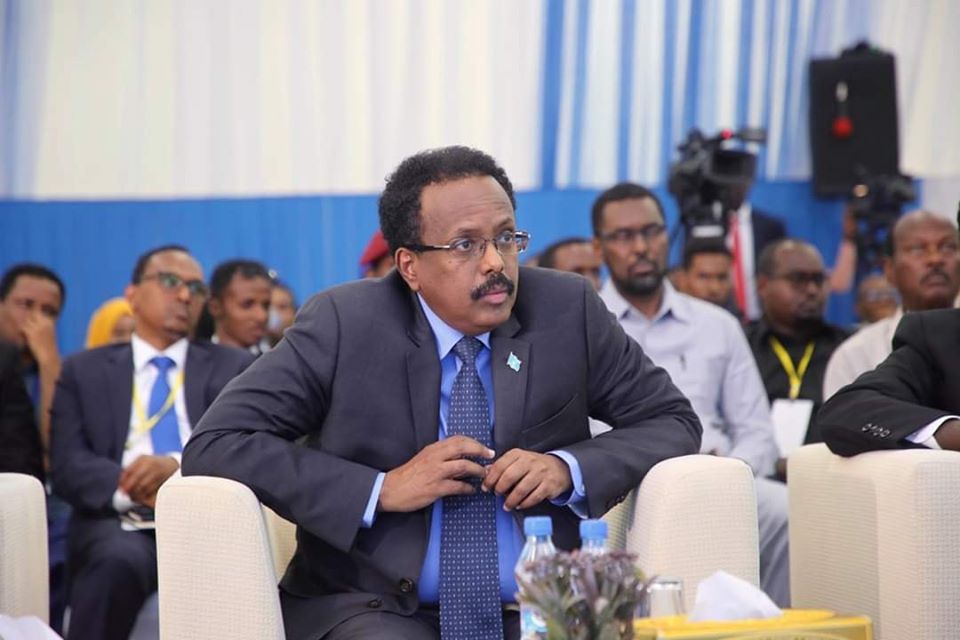 Madaxweyne Farmaajo oo eeden u jeediyay Kenya