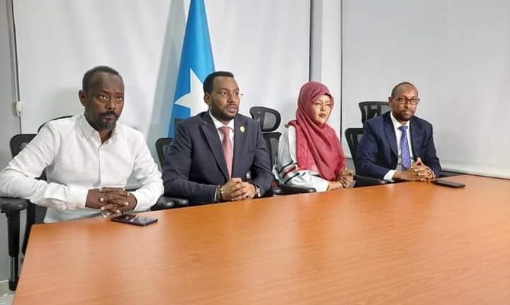 Xildhibaanada Federaalka ee Puntland ka soo jeeda oo si kulul ugu jawaabay Wasiiro Garoowe ka hadlay