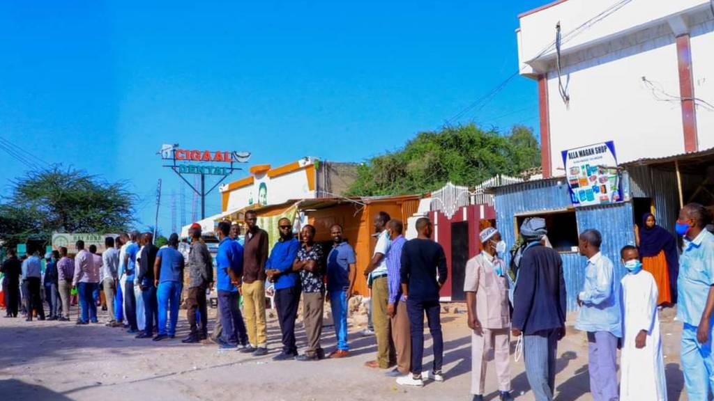 Haweenka hanka siyasadeed leh maxay ka baran karaan doorashadii Somaliland? (Daawo)