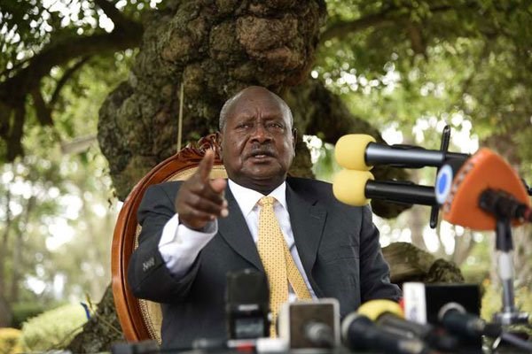 Madaxweyne Museveni: “Qaraxyadii ka dhacay Kampala waxaa laga soo Abaabulay Kenya & Soomaaliya”