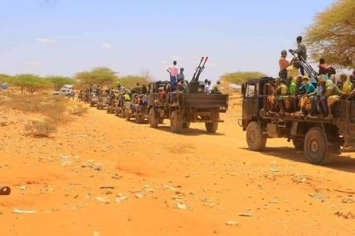 Nabadoon Maxamed Xasan Geeddi oo beeniyey in ciidamada beesha Ceyr ay ka soo baxeen jiida hore